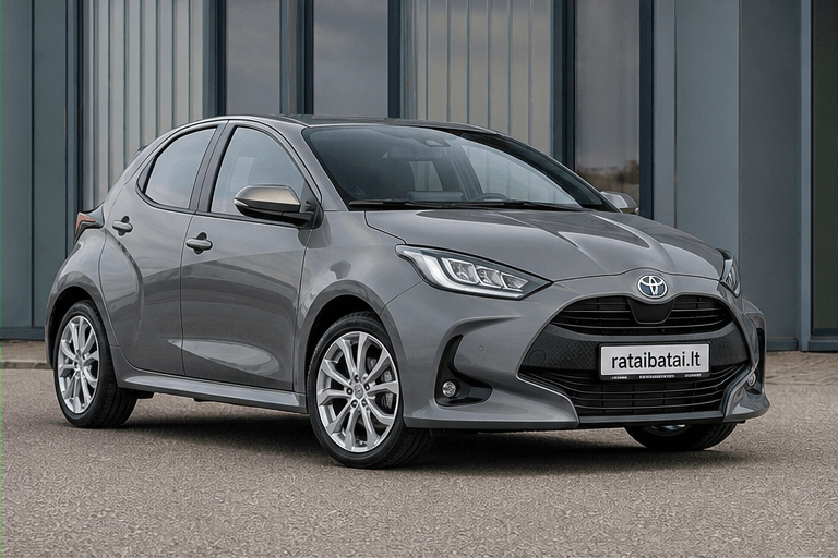 Toyota Yaris · XP210
